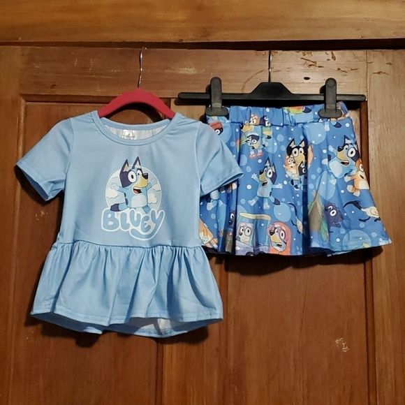 NEW BLUE DOG 2 PIECE SKORT SET
